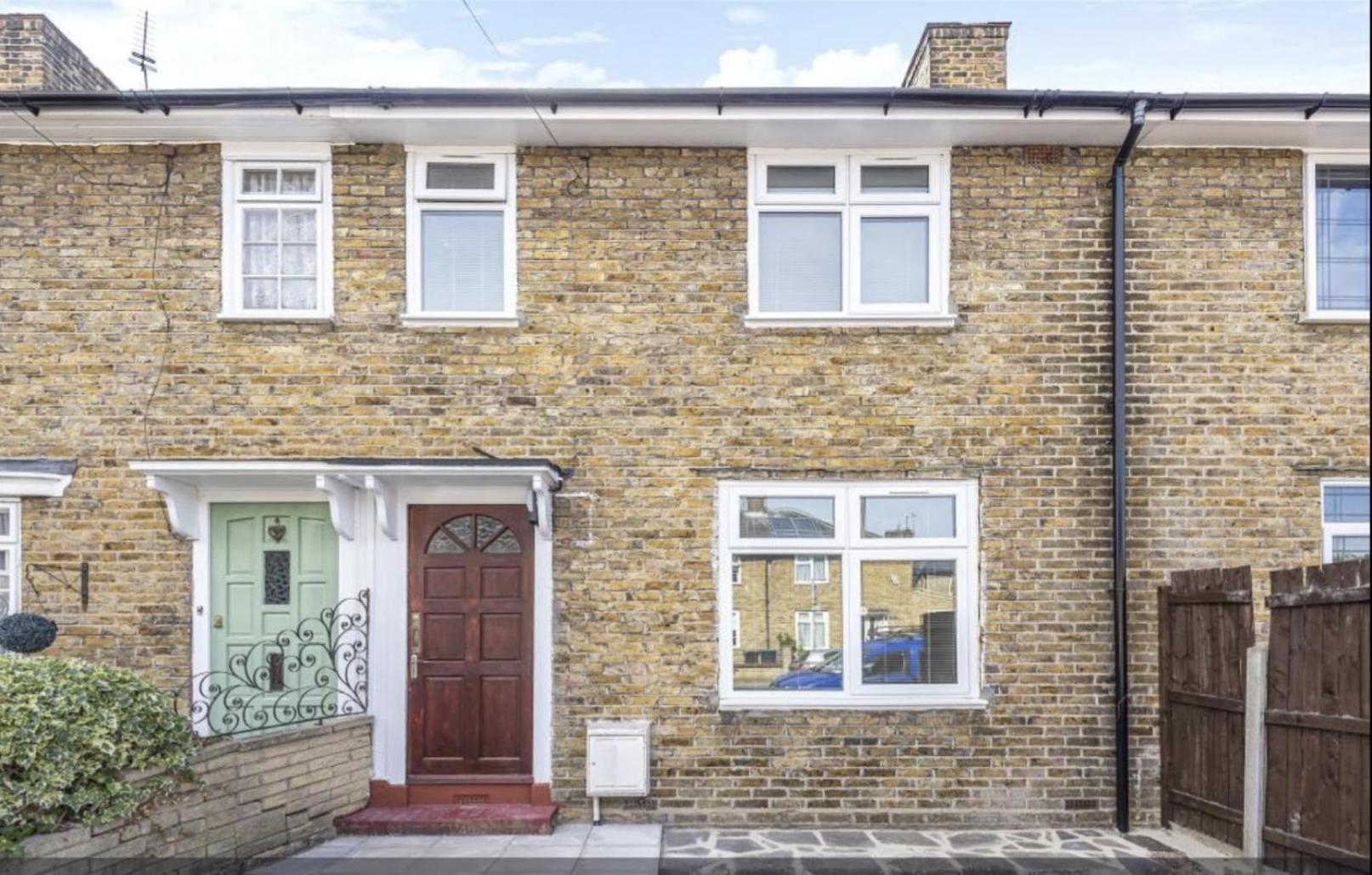 Fantastic 3-Bedroom House In London Morden  Exterior photo